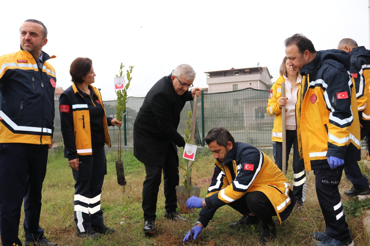 KOCAELİ İL SAĞLIK MÜDÜRLÜĞÜNDEN ACİL SAĞLIK HİZMETLERİ HAFTASINA ANLAMLI ETKİNLİK